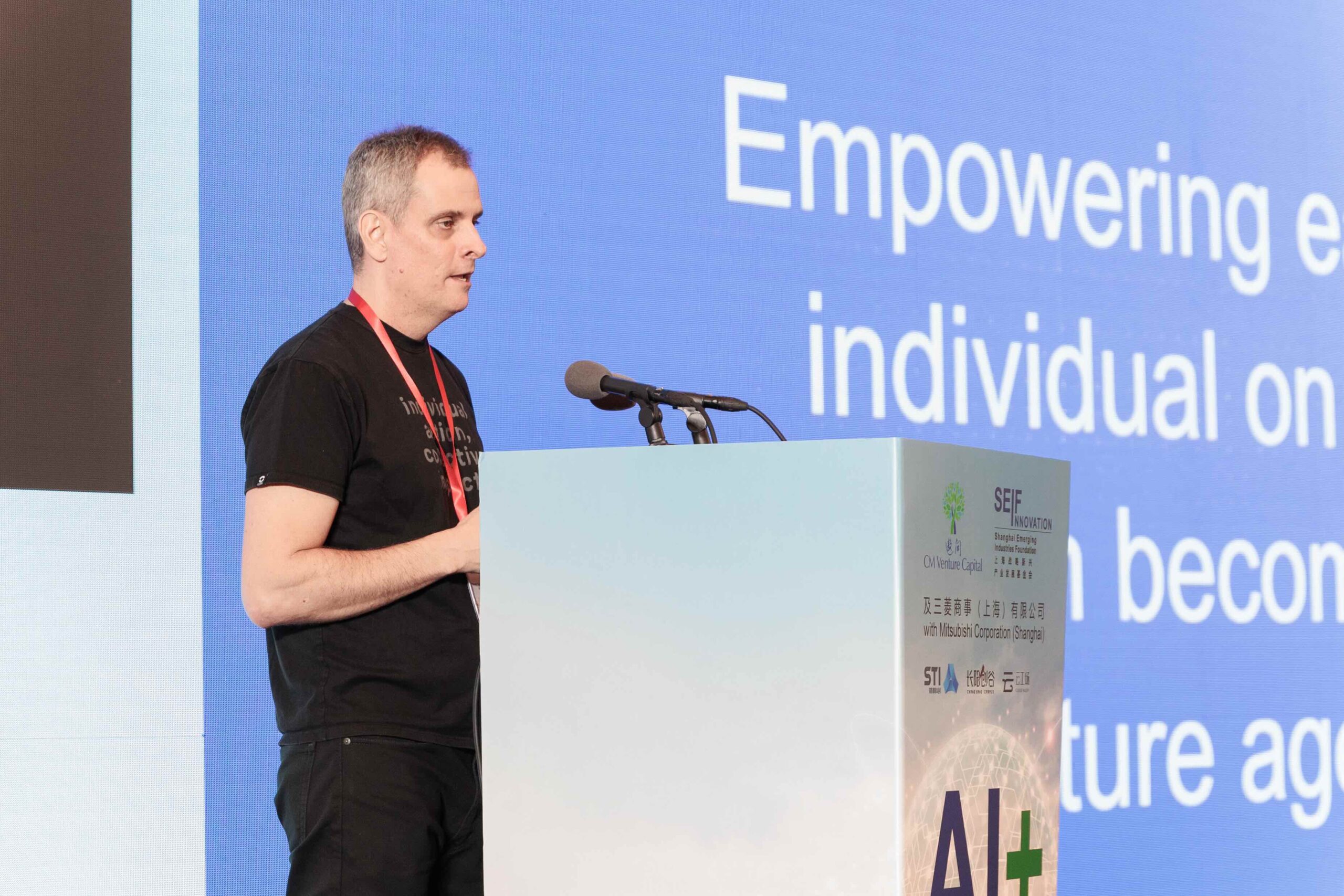 Patrick Teyssonneyre speaking at the Innovation China Conference